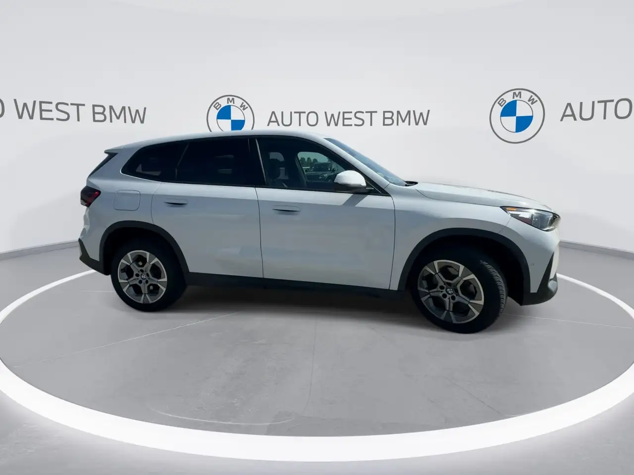 BMW X1 снимка BMW X1