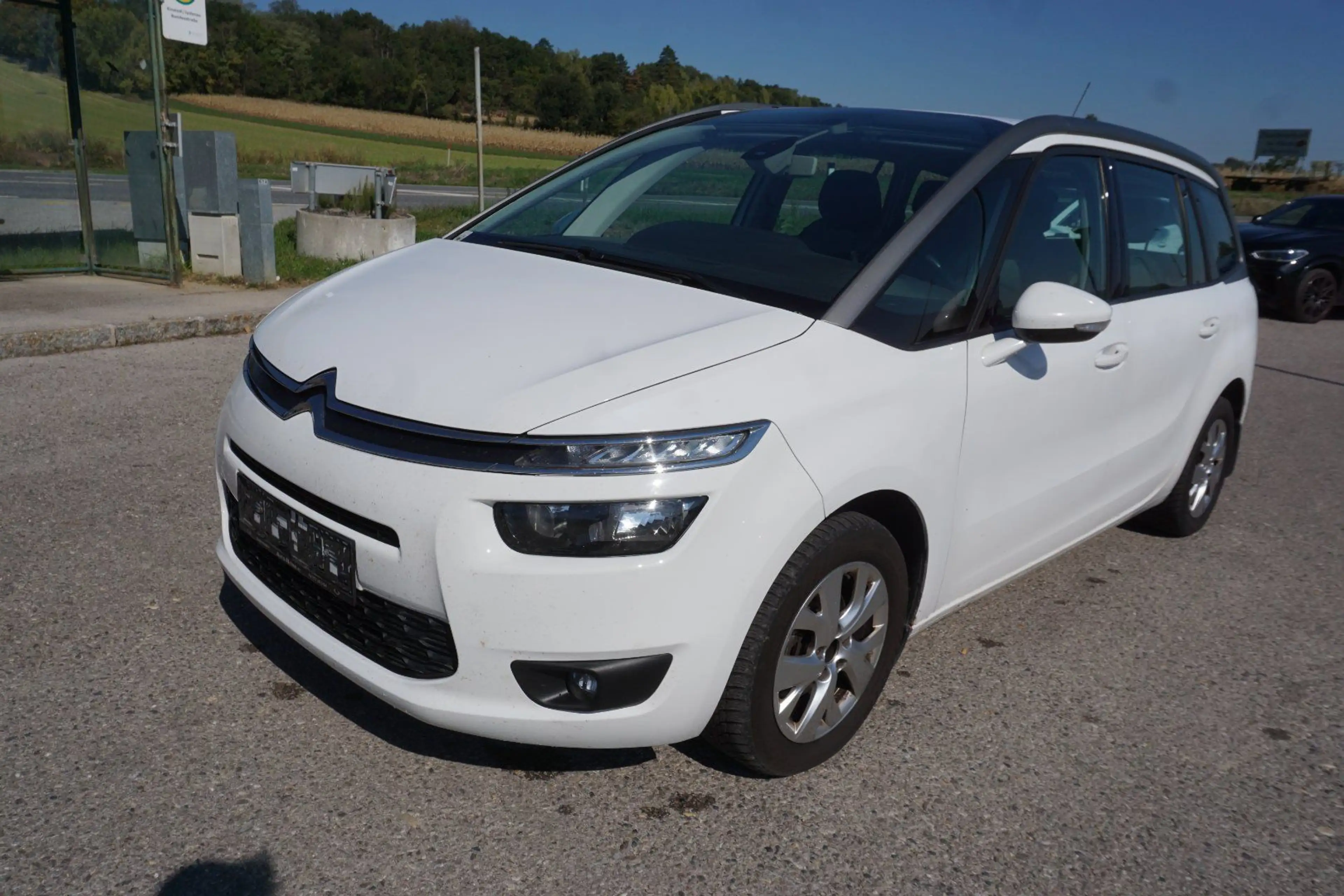 Citroen Grand C4 Picasso C4 Grand Picasso 1.6 e-HDi 115 FAP Seduction — photo 3
