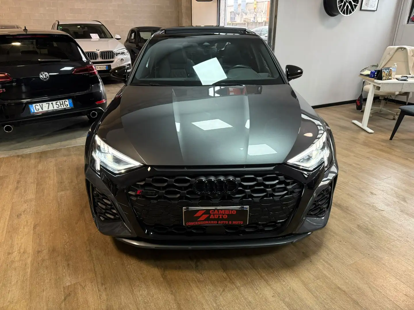 Audi RS3 Sportback 2.5 tfsi quattro s-tronic Gris - 2