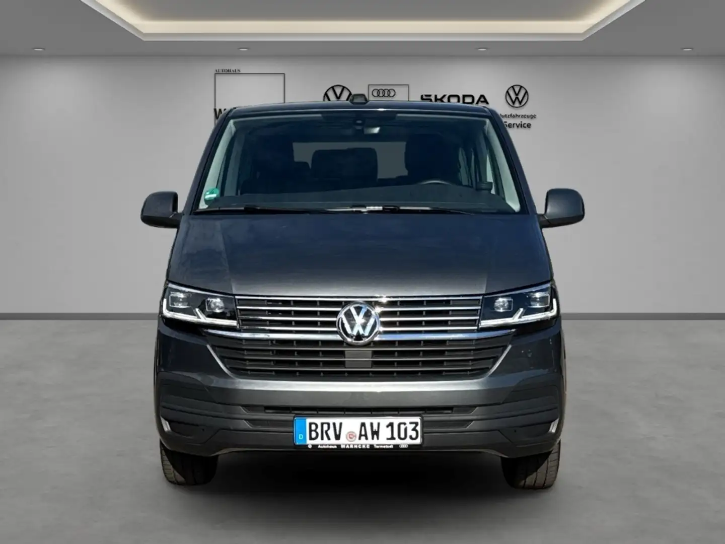 Volkswagen T6.1 Caravelle 2.0 TDI Comfortline DSG LED ACC AHK NAV PDC hi. SH Grau - 2