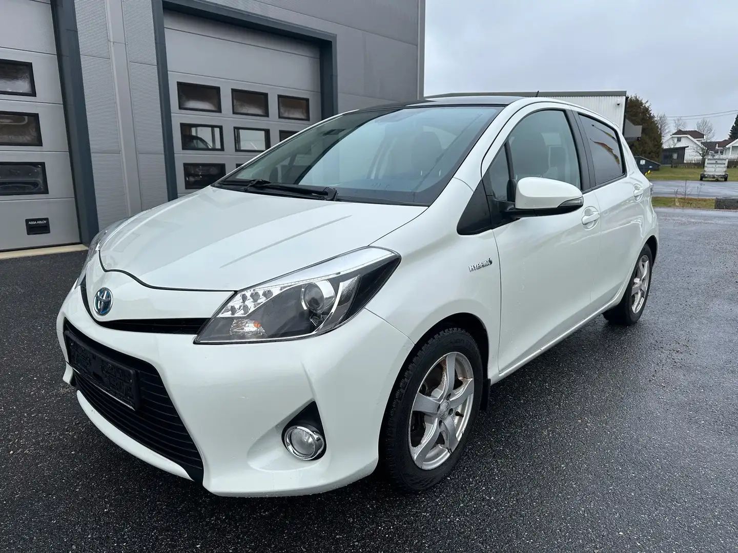 Toyota Yaris Yaris 1.3i VVT-i 16v Connected MMT - 1