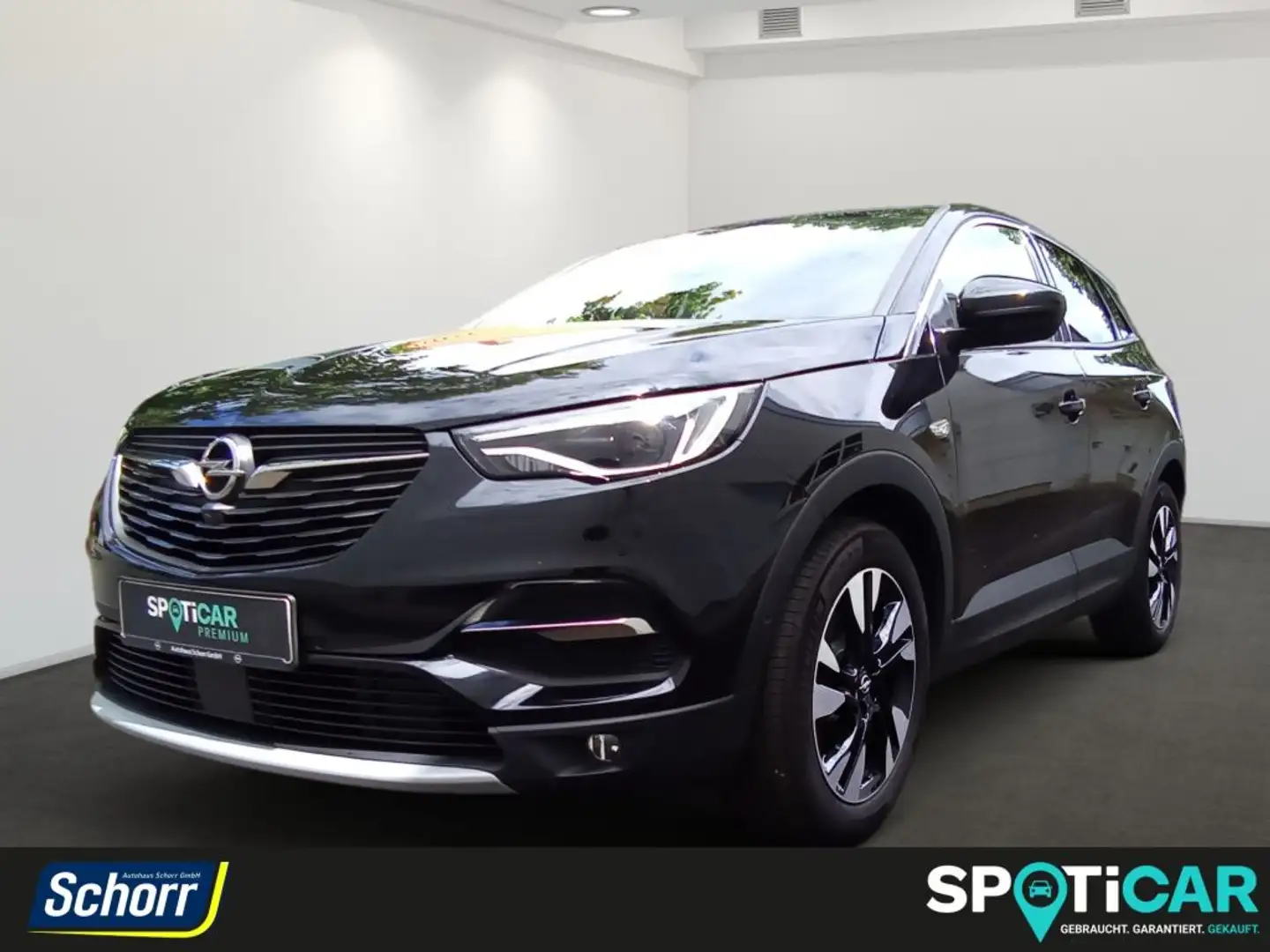 Opel Grandland X 1.2 Start/Stop Business Elegance Schwarz - 1