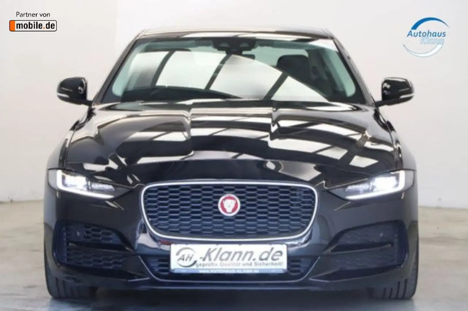 Jaguar XE S 2.0 Turbo 250PS VIR.COCKPIT Carplay 1.HAND Schwarz - 2