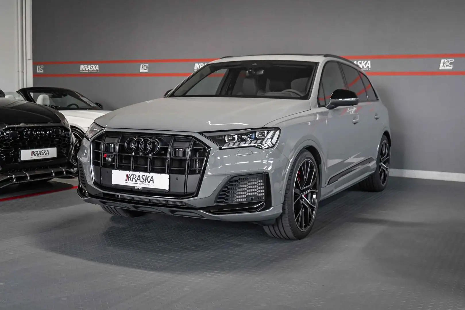 Audi SQ7 4.0 V8 TFSI competition plus quattro GV5 B&O Grau - 2