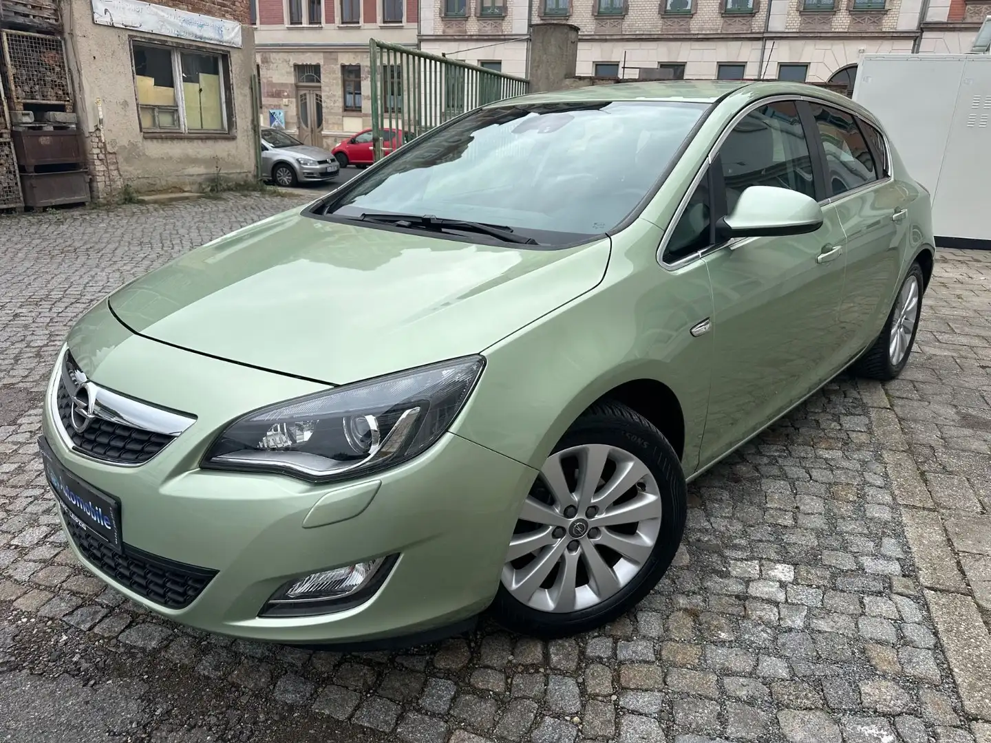 Opel Astra J Lim. 5-trg. Scheckheft 1. Hand TOP Vert - 2