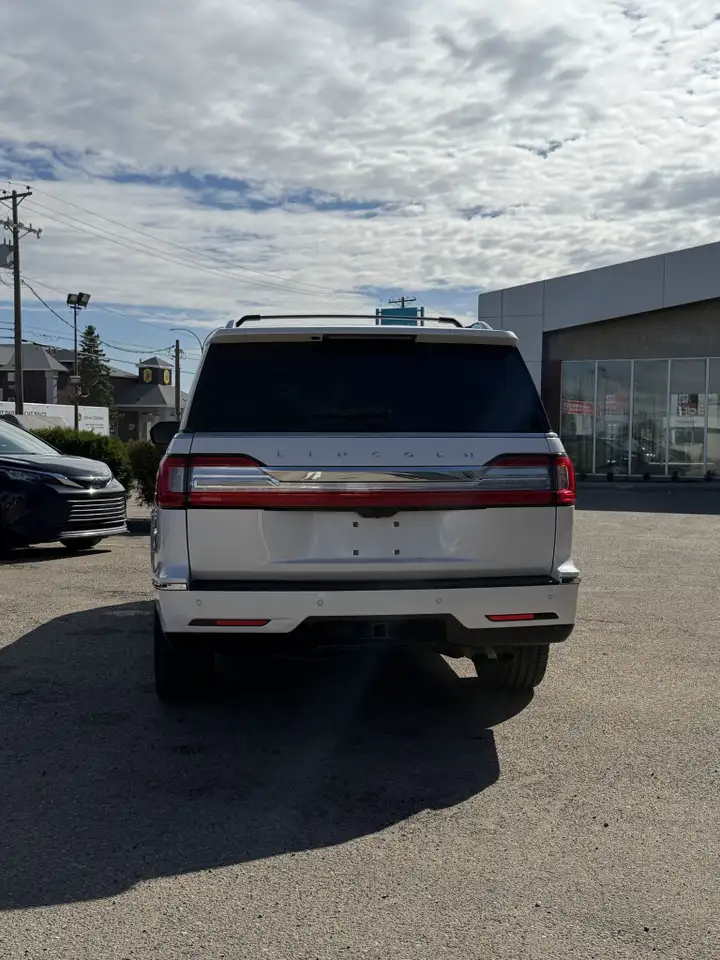Lincoln Navigator photo Lincoln Navigator