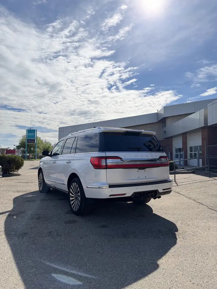 Lincoln Navigator photo Lincoln Navigator