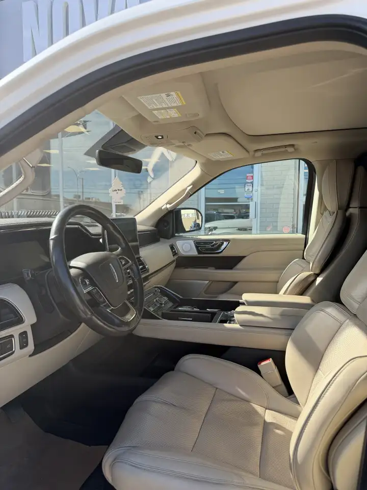 Lincoln Navigator photo Lincoln Navigator