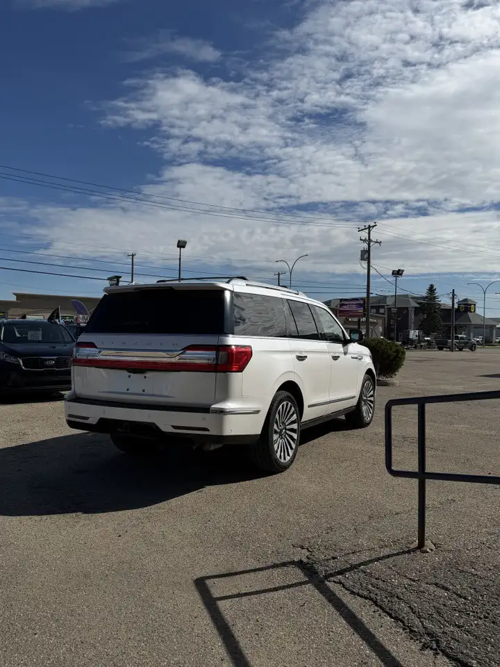 Lincoln Navigator photo Lincoln Navigator
