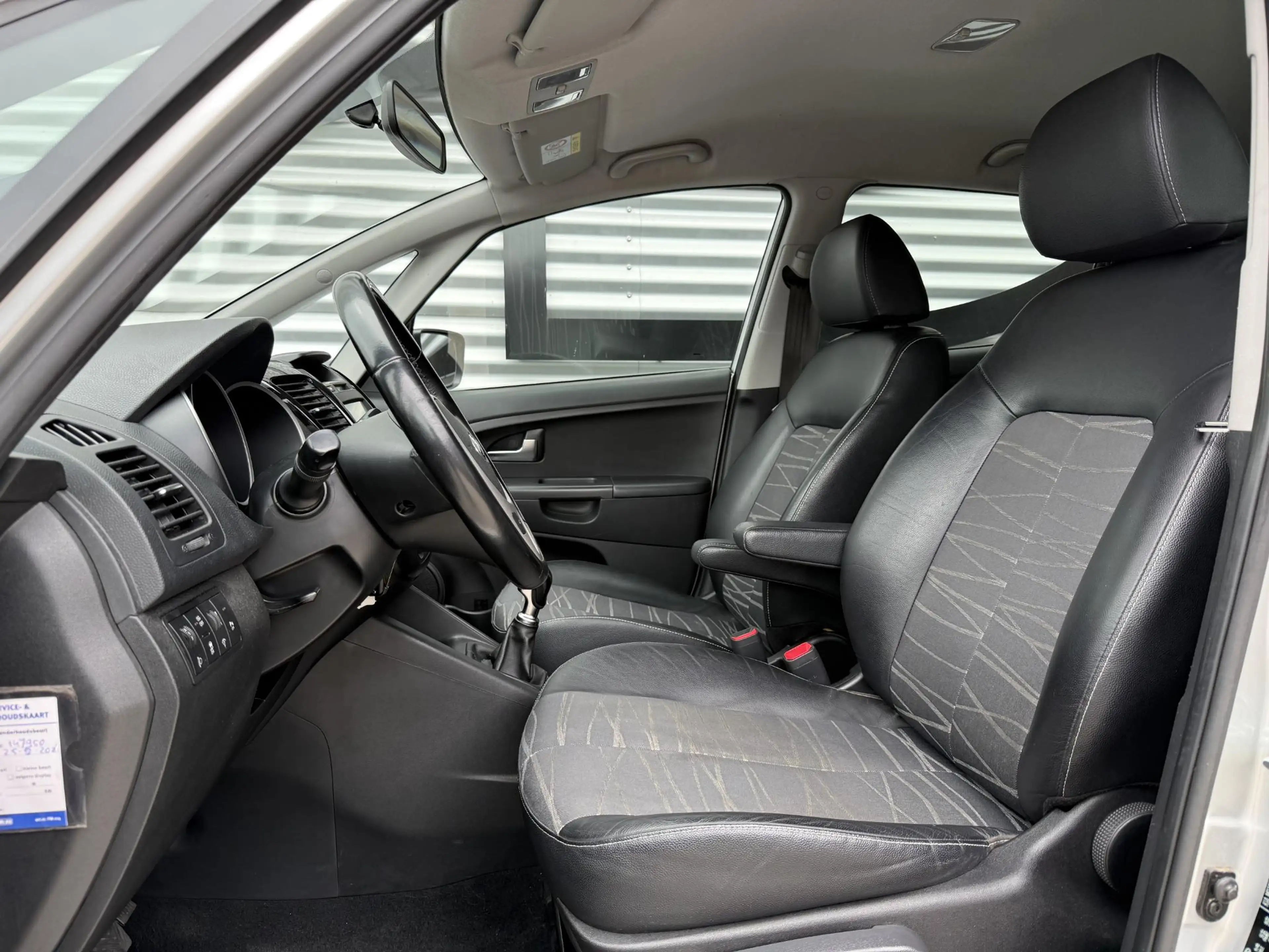 Kia Venga 1.4 CVVT First Edition 1e Eigenaar|Navi|Camera|Cli — photo 4