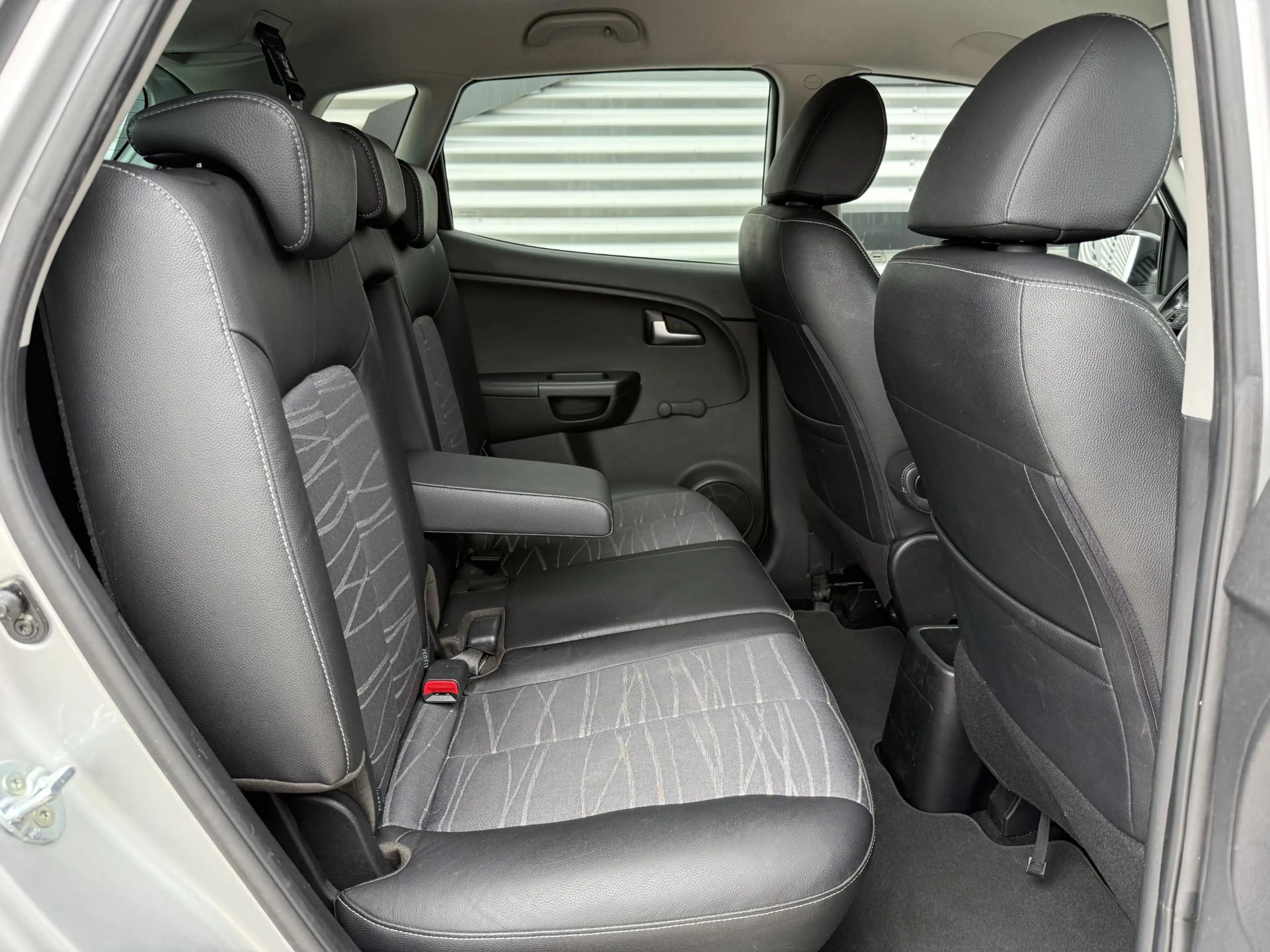 Kia Venga 1.4 CVVT First Edition 1e Eigenaar|Navi|Camera|Cli — photo 8