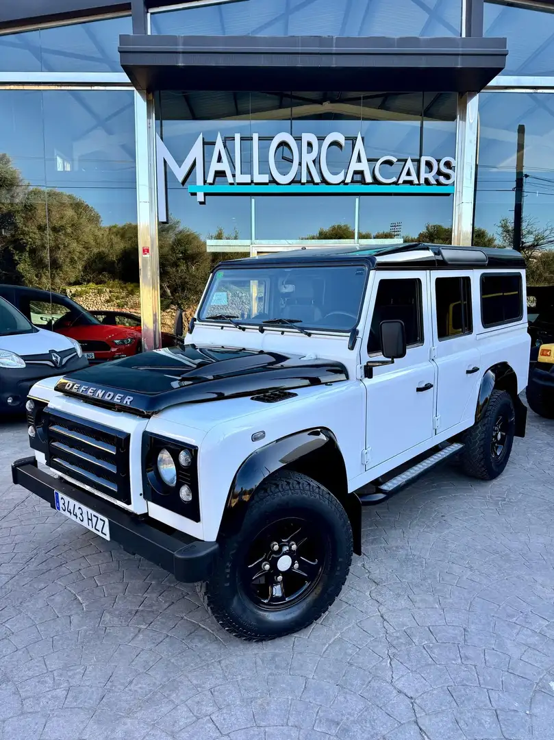 Land Rover Defender 110 TD4 122CV Wit - 2
