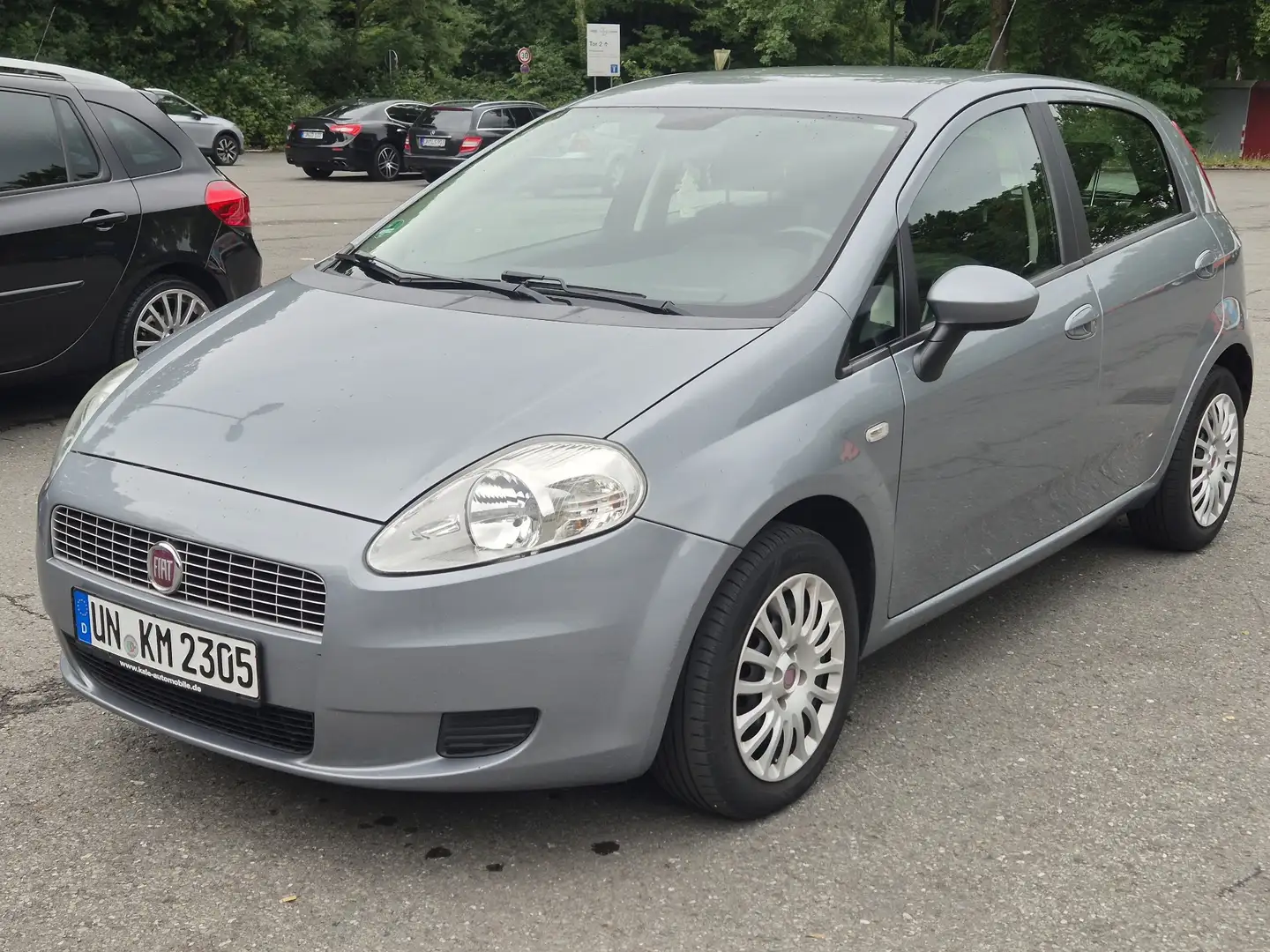Fiat Grande Punto 1.4 8V Dynamic Серый - 1
