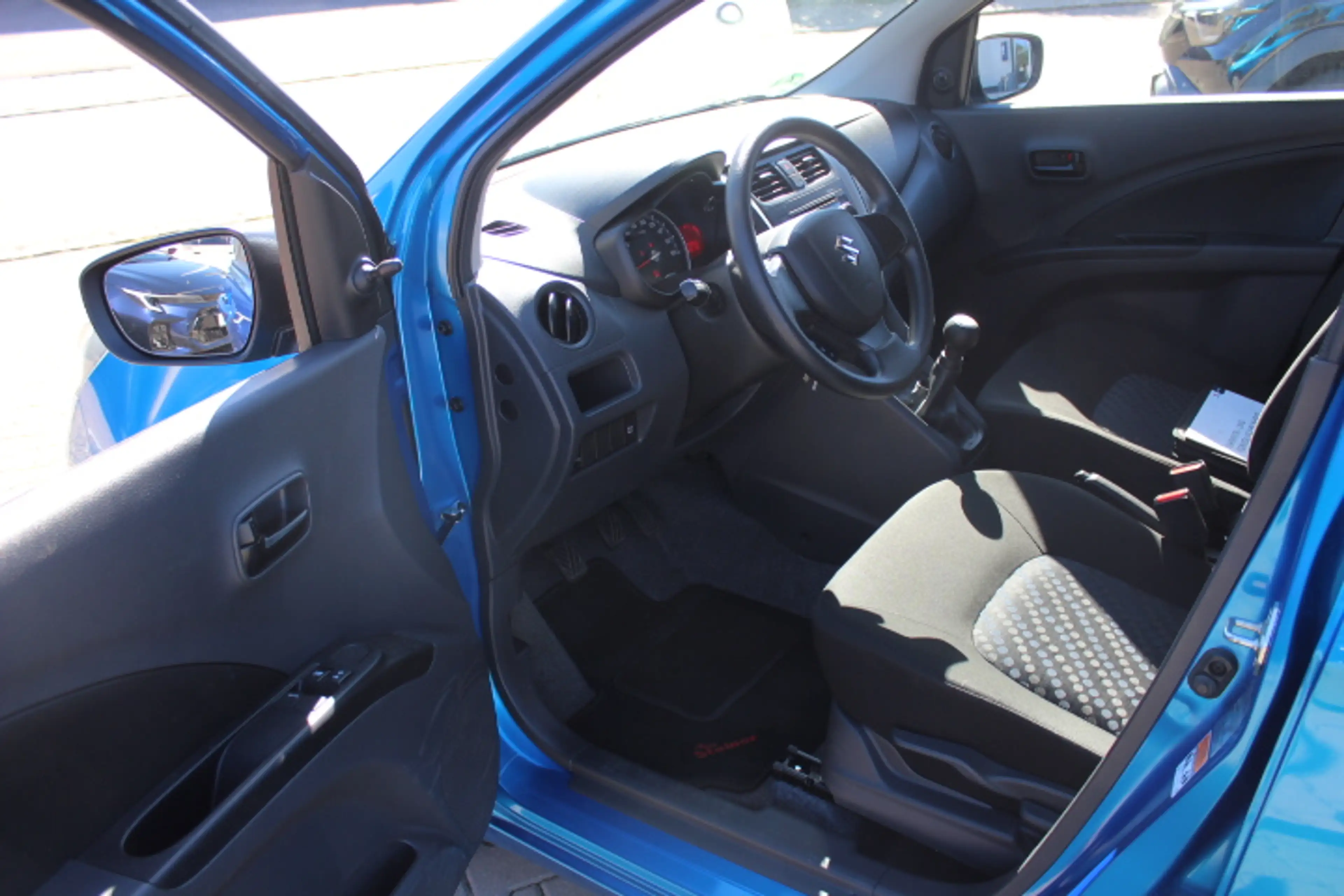 Suzuki Celerio Club — photo 5