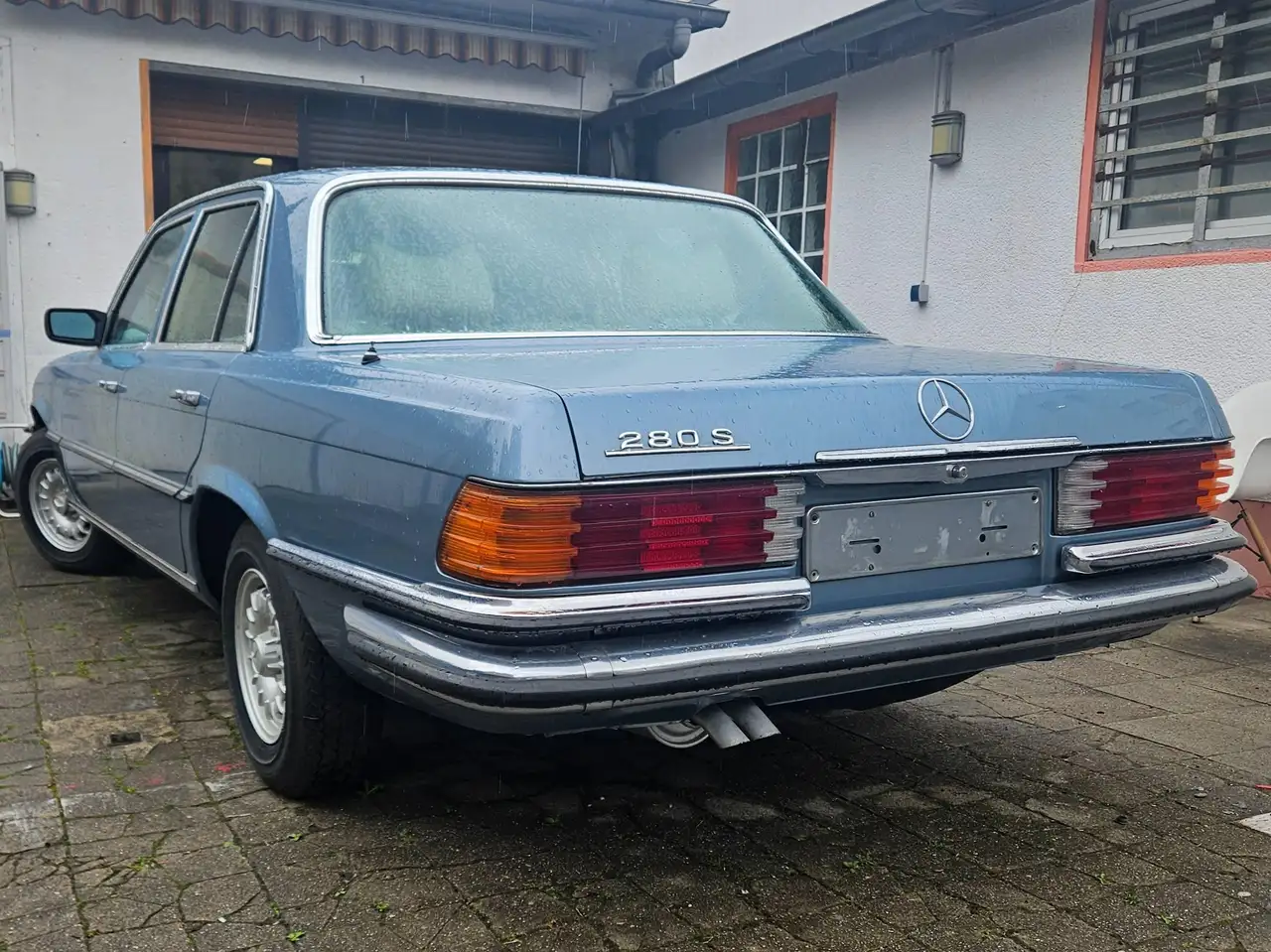 Mercedes-Benz W 114/115 Strich-Acht W116, foto 2
