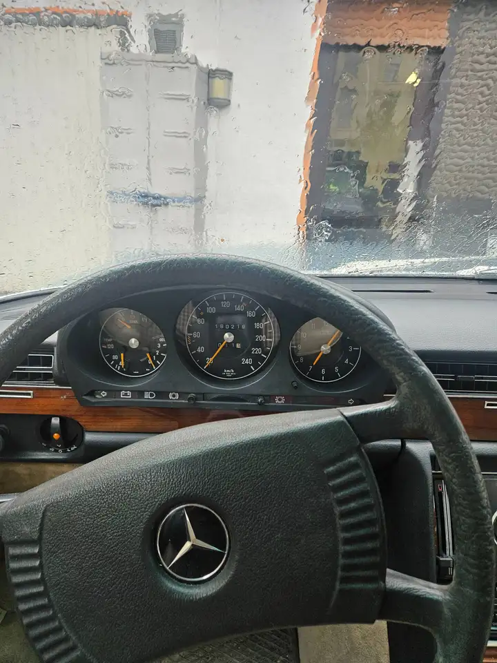 Mercedes-Benz W 114/115 Strich-Acht W116, foto 7