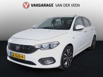 1.4 16V Lounge | Cruise | Nav | Airco