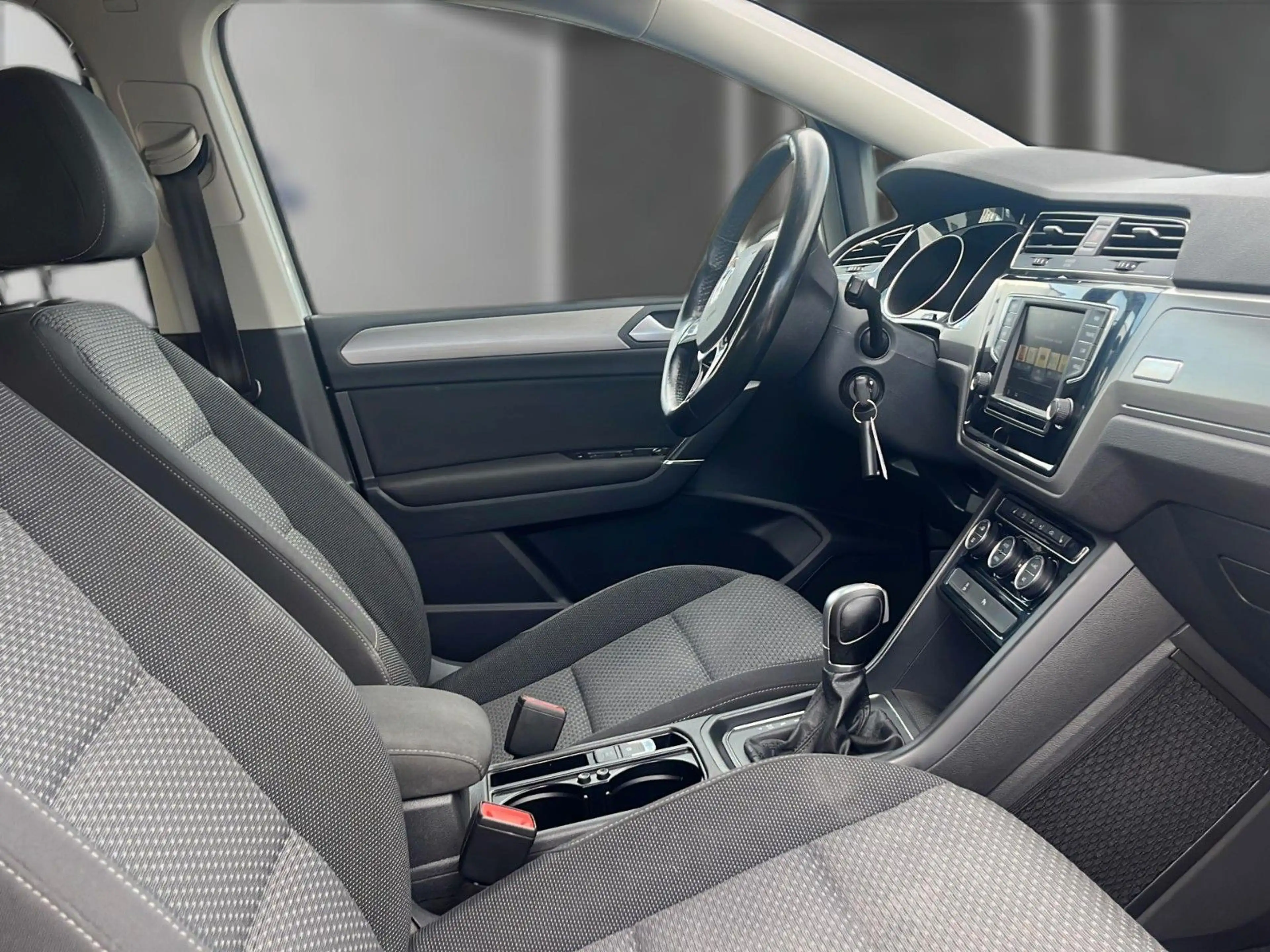 Volkswagen Touran Comfortline Wagen Nr 067 — photo 12