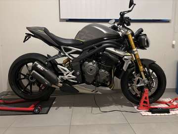 Triumph Speed Triple 1200RS