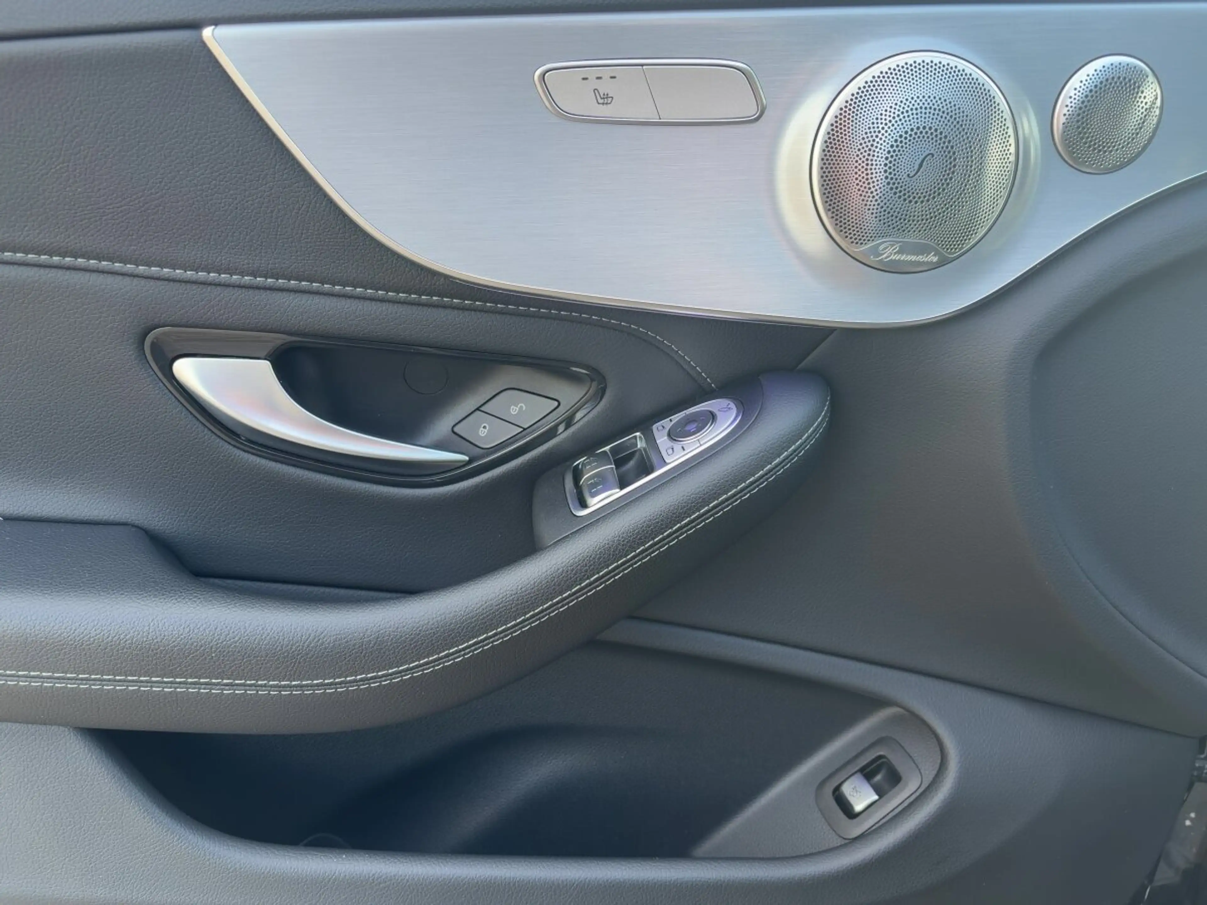 Mercedes-Benz C 63 AMG C 63 S AMG COMAND+PERF.SITZE+AERODYNAMIK+BURMEST — photo 11