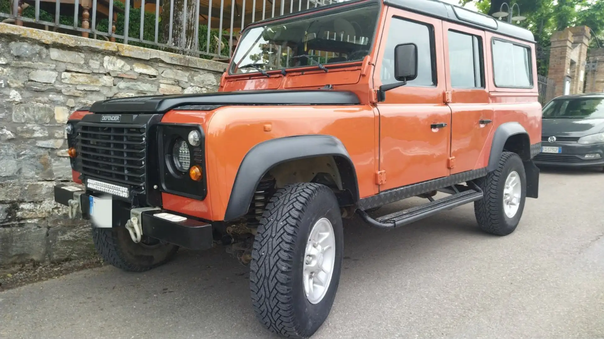 Land Rover Defender Defender 110 2.5 td5 SE SW Orange - 1