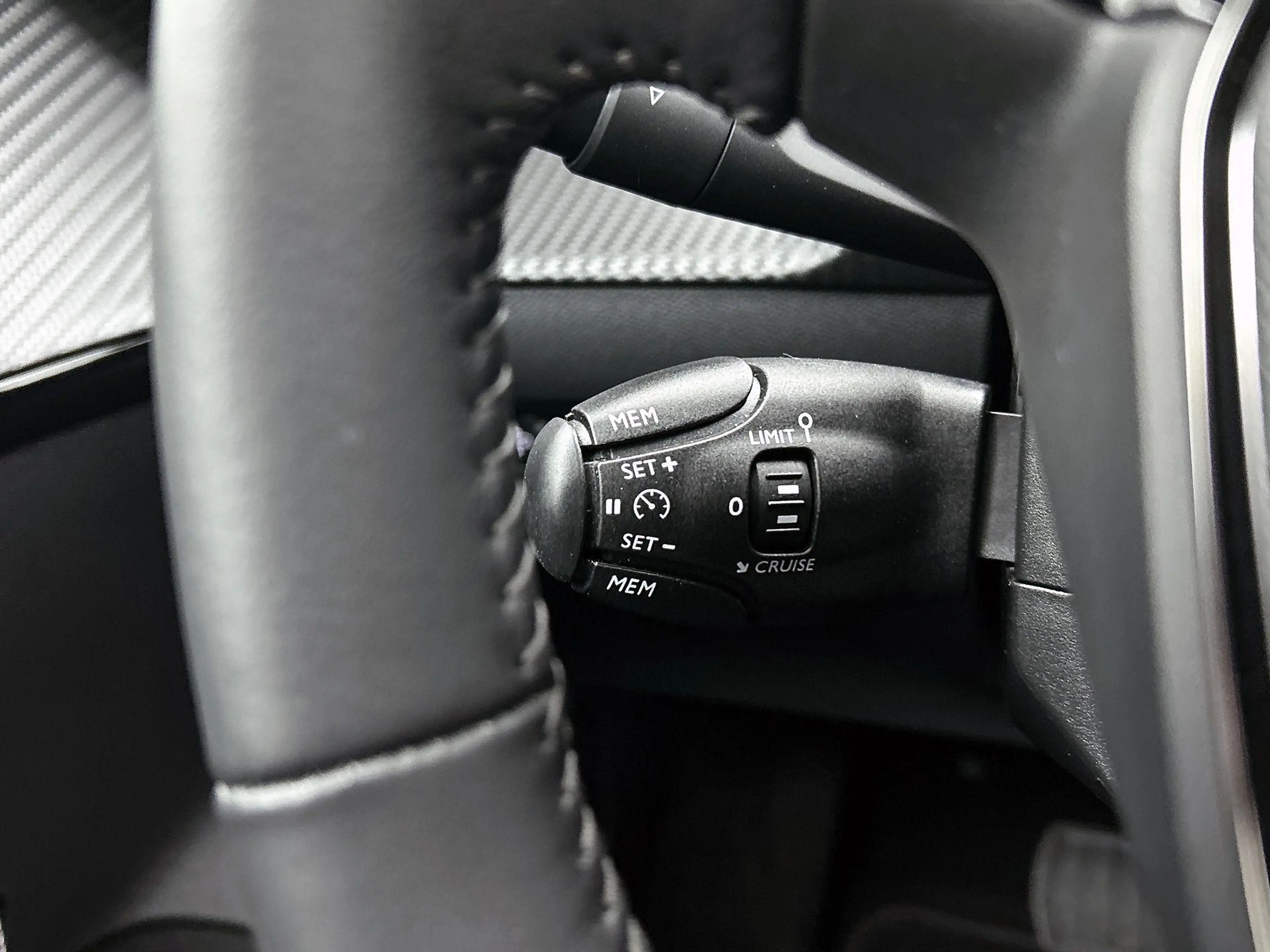 Peugeot e-208 EV Style 50 kWh 136pk Automaat | 3-Fase Laden | Cl — photo 15