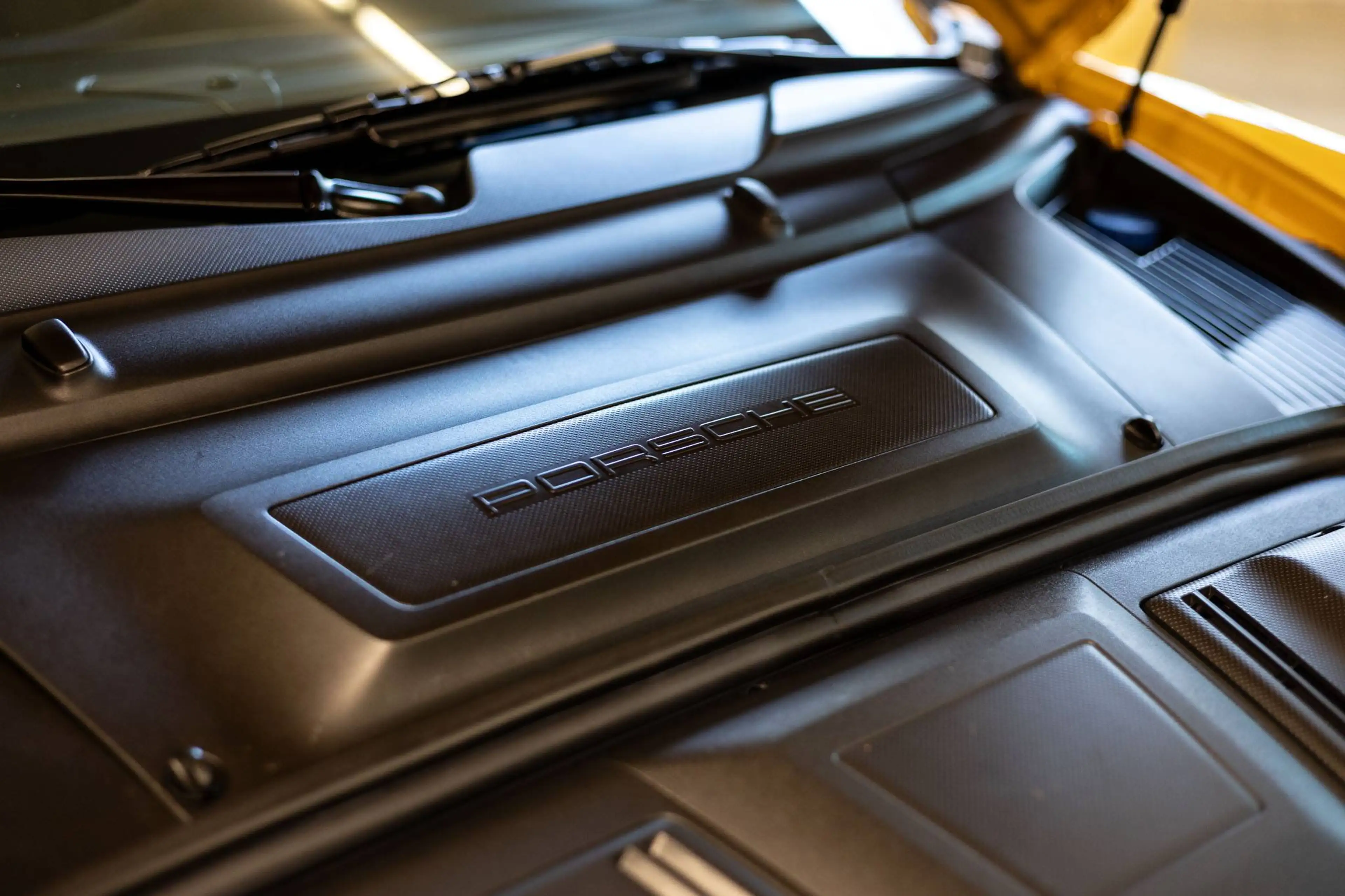Porsche 997 Targa 4S - Speedgelb - 23.300 km - 2. Hd. — photo 7