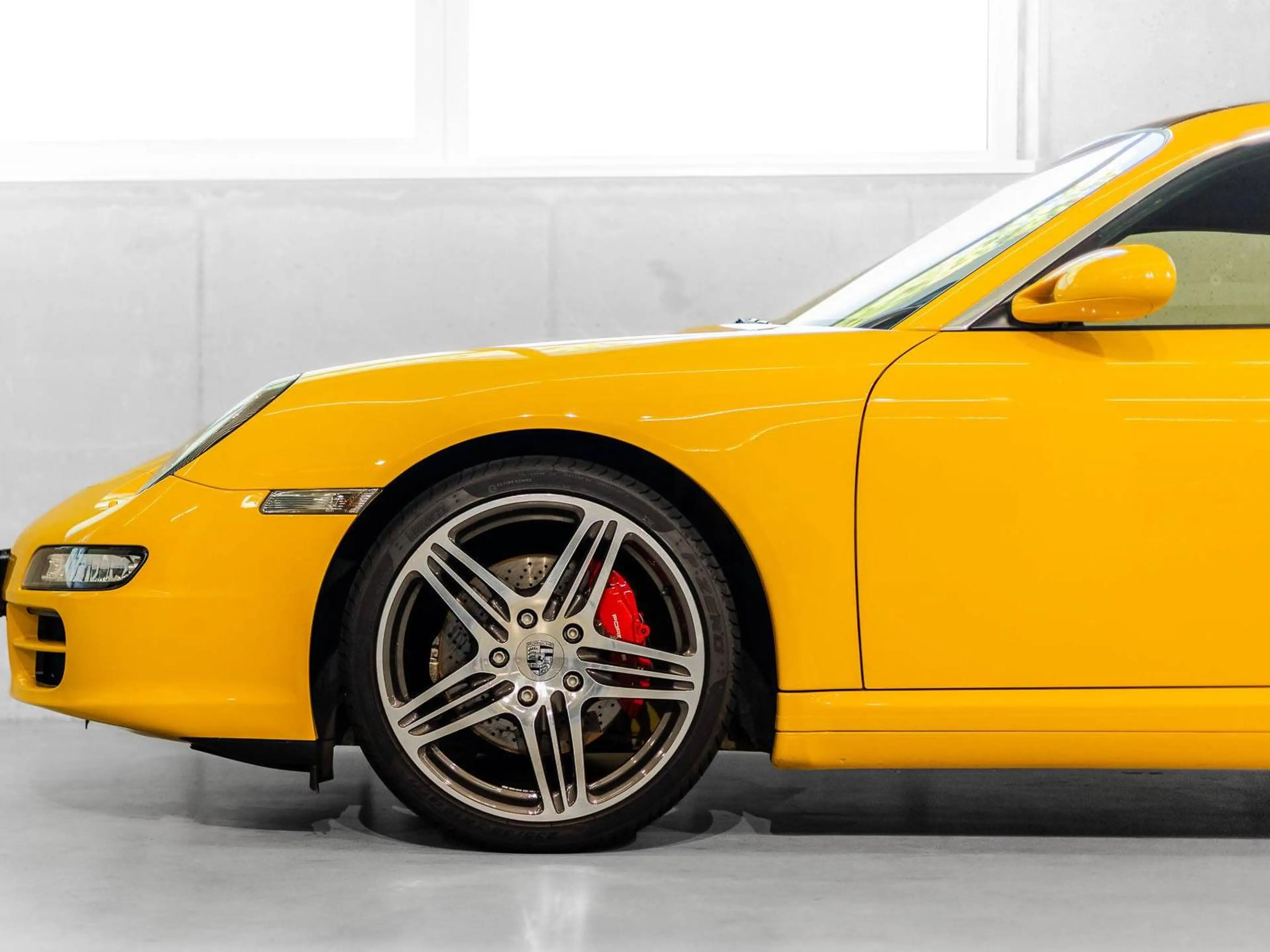 Porsche 997 Targa 4S - Speedgelb - 23.300 km - 2. Hd. — photo 12