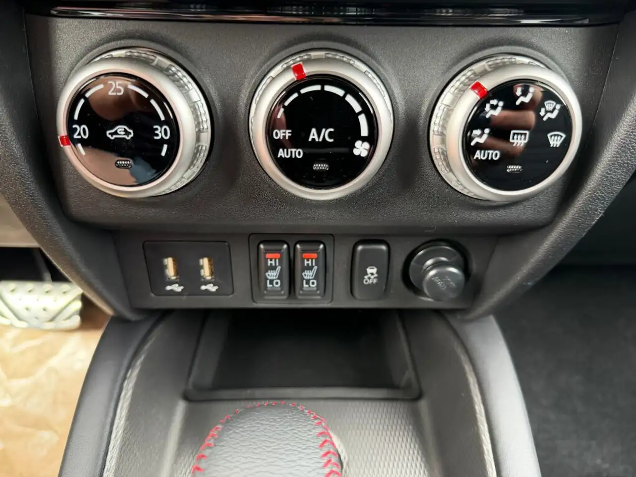 Mitsubishi RVR снимка Mitsubishi RVR
