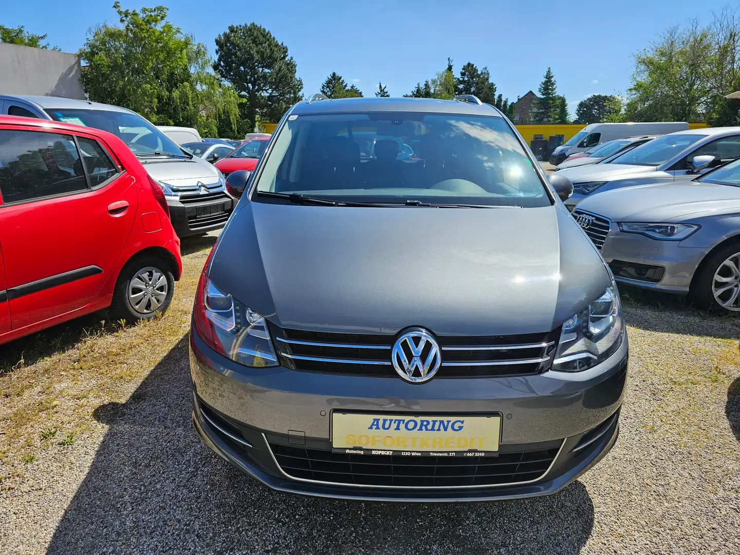 Volkswagen Sharan Sharan Sky BMT 2,0 TDI DPF DSG Grau - 2