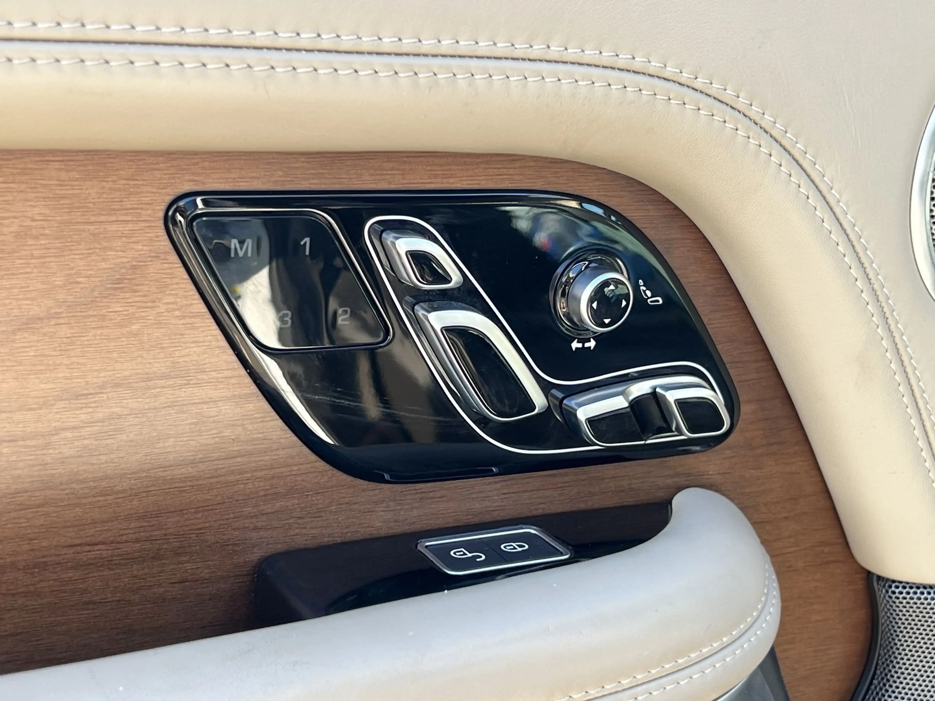Land Rover Range Rover 2.0 P400e Autobiography |SOFTCLOSE|PANO|MASSAGE| — photo 8