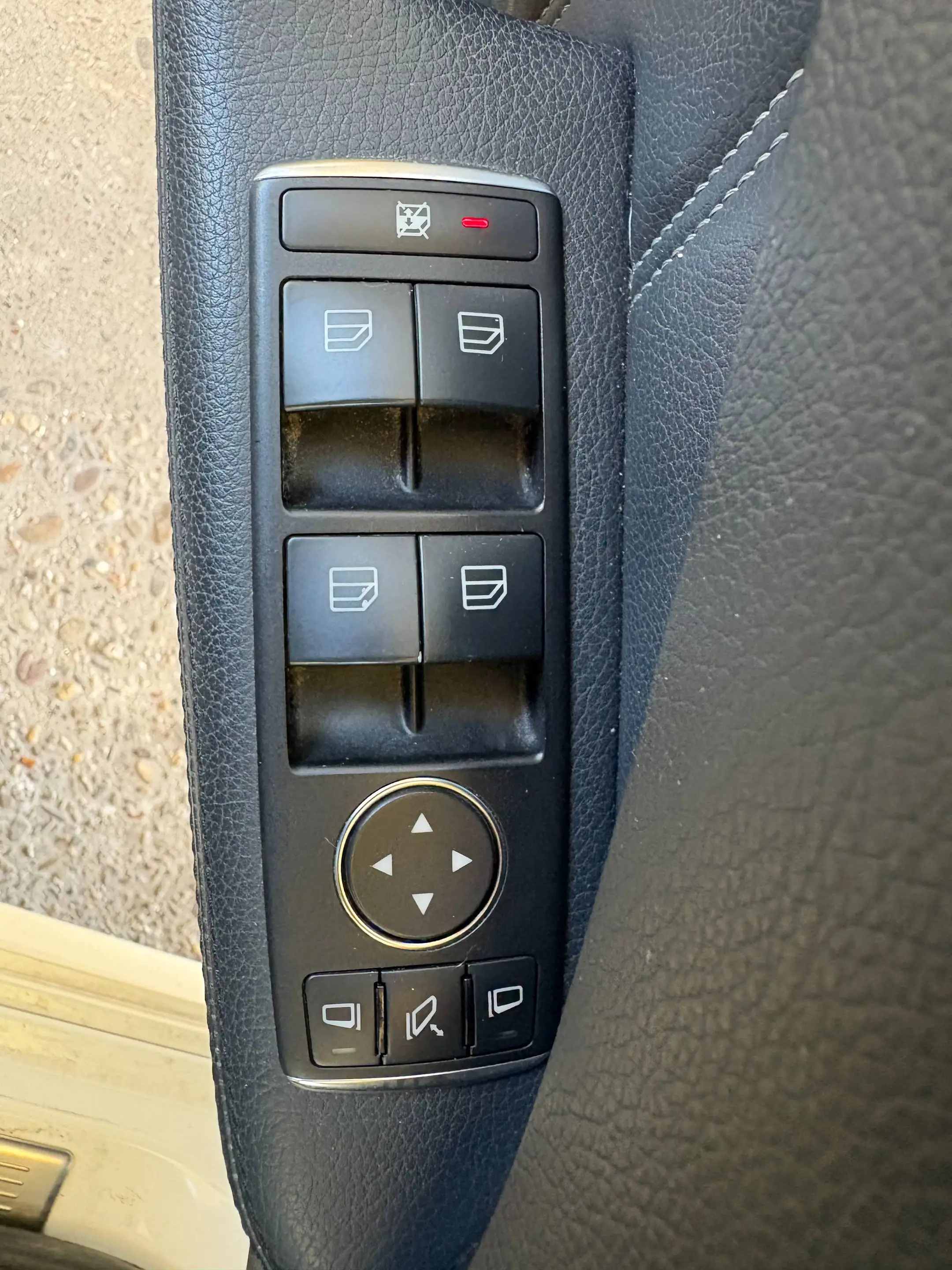 Mercedes-Benz E 350 E 350 T BlueTEC 7G-TRONIC Avantgarde *SPORTPAKET*MASSAGE*AHK*PARKASSIST*KAMERA* — photo 18