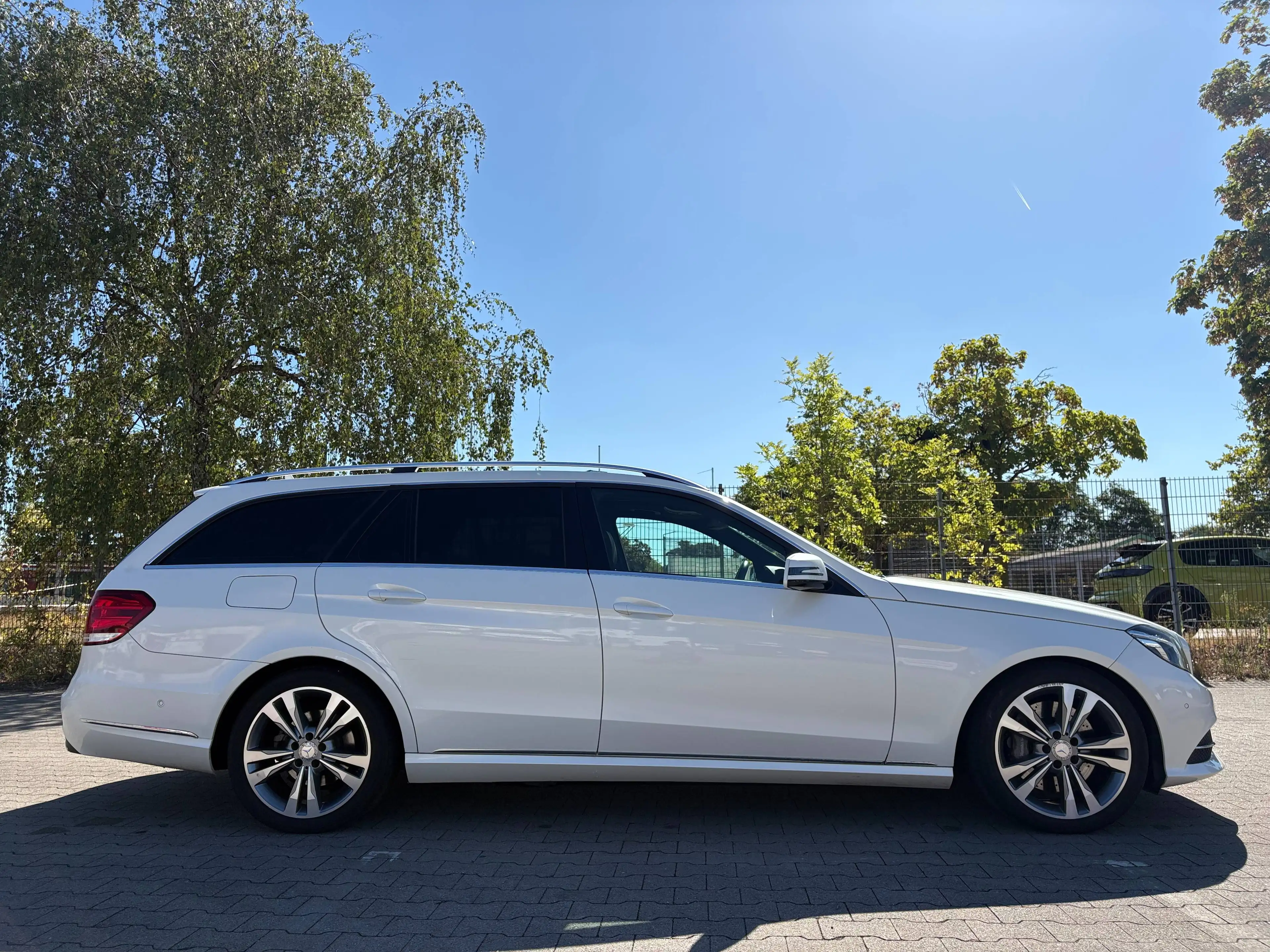 Mercedes-Benz E 350 E 350 T BlueTEC 7G-TRONIC Avantgarde *SPORTPAKET*MASSAGE*AHK*PARKASSIST*KAMERA* — photo 7