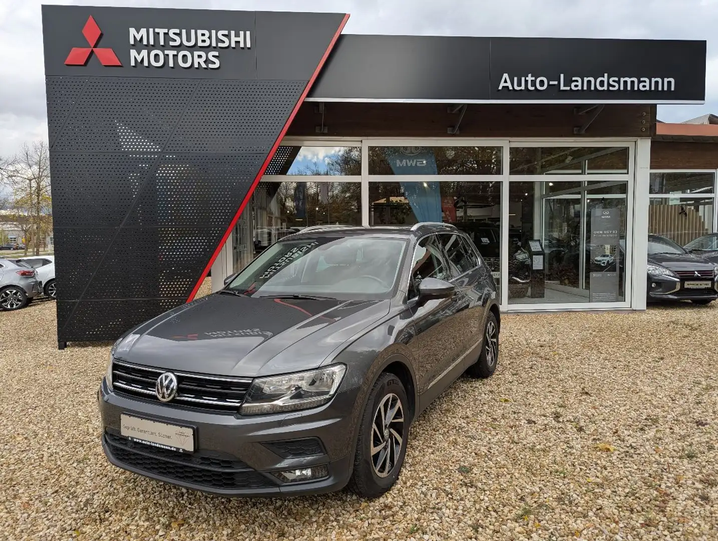 Volkswagen Tiguan 2.0 TDI Join BMT DSG Grau - 1