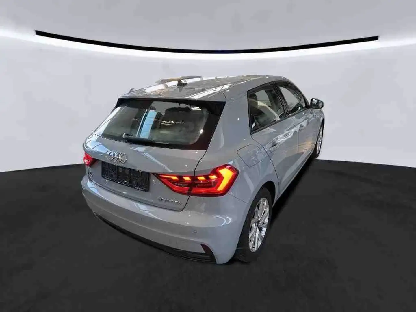 Audi A1 Sportback 30 TFSI advanced Aut. LED Navi SHZ Grau - 2
