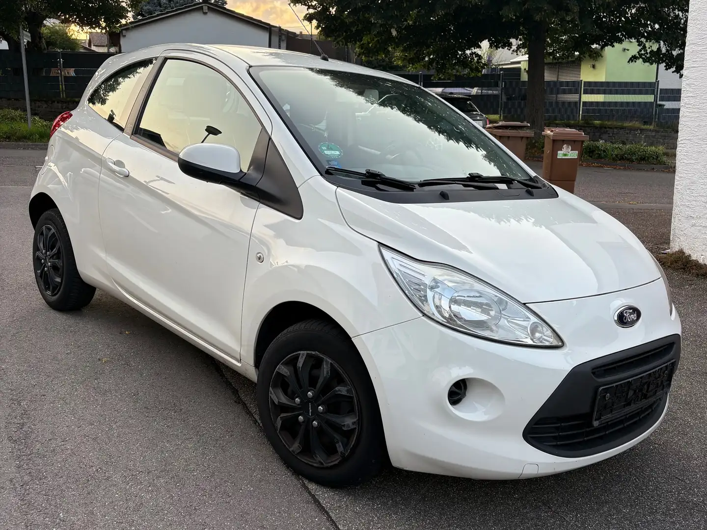 Ford Ka/Ka+ Ka 1.2 Trend/Klima/TÜV NEU Blanc - 1