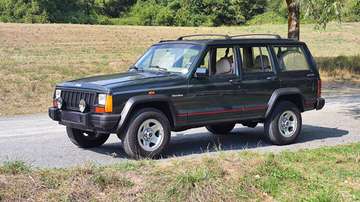 Cherokee 2.5i Luxe