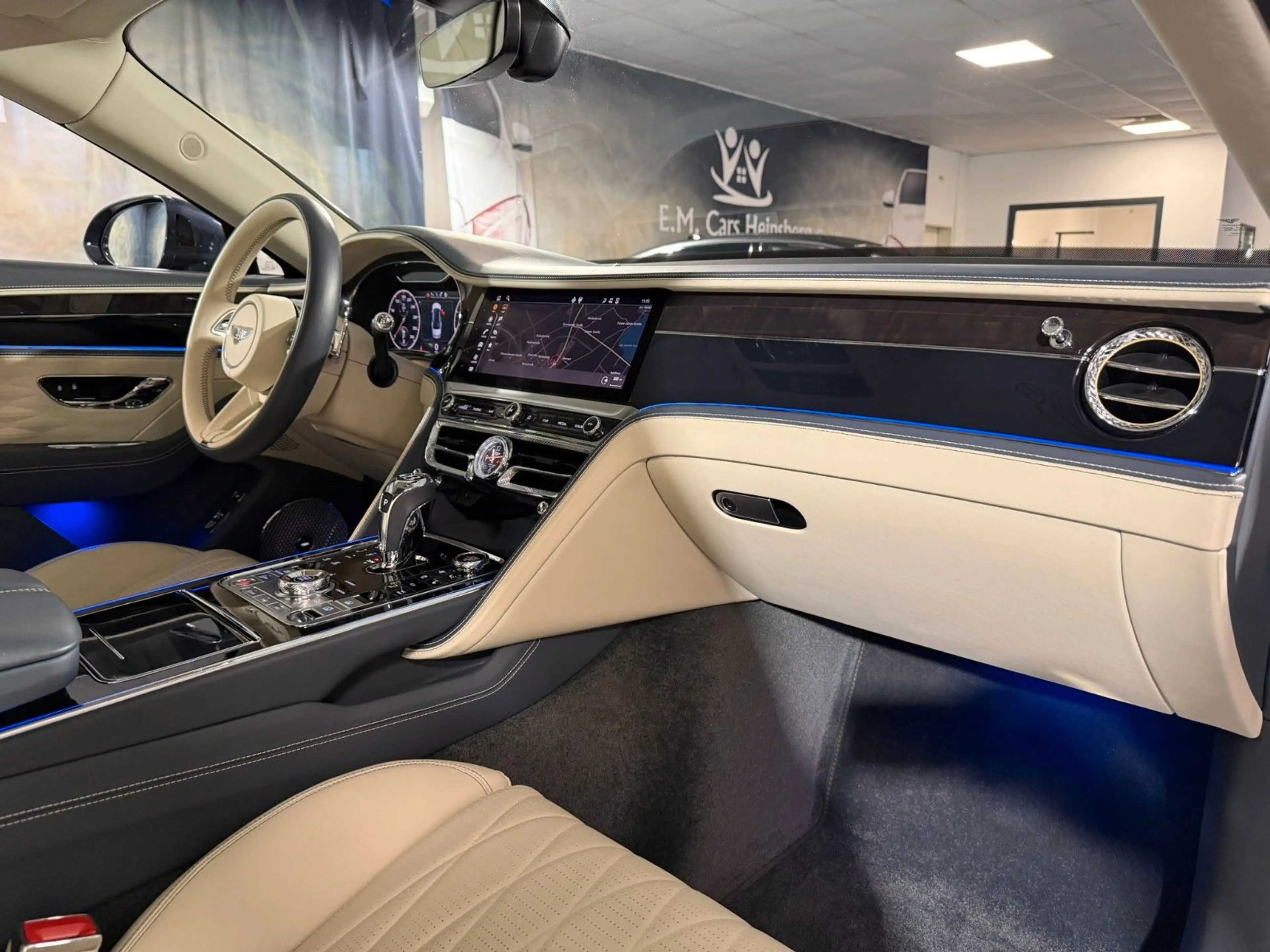Bentley Flying Spur V8 Mansory, Carbon, Exclusive, Naim — photo 15