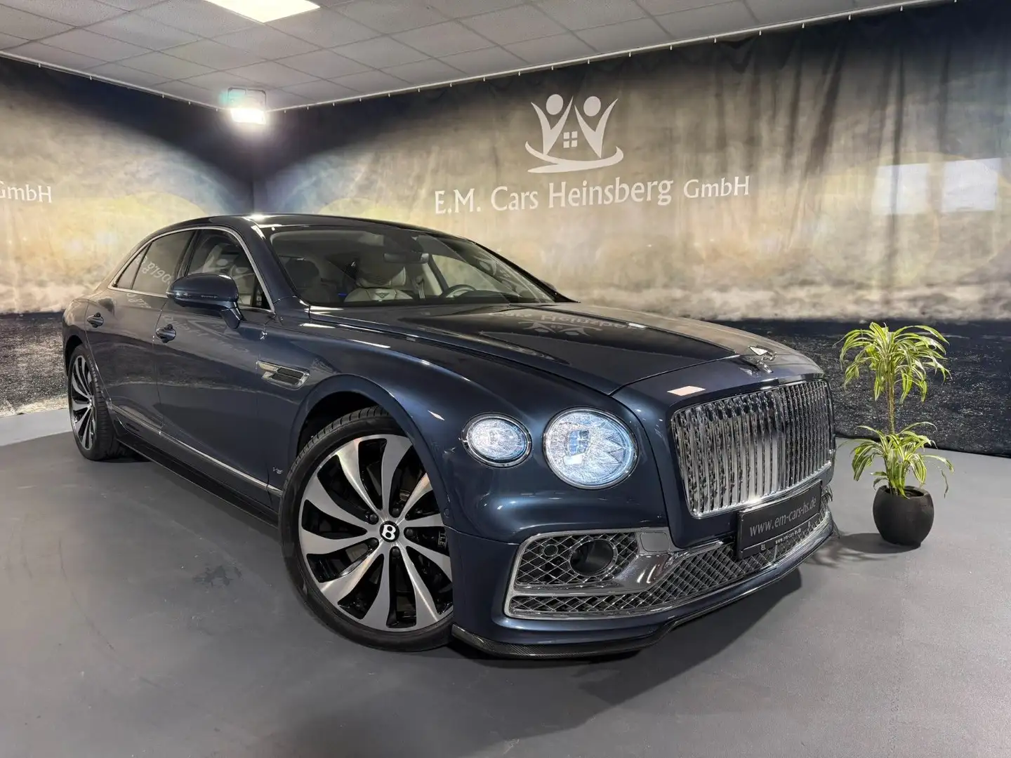 BENTLEY Flying Spur
