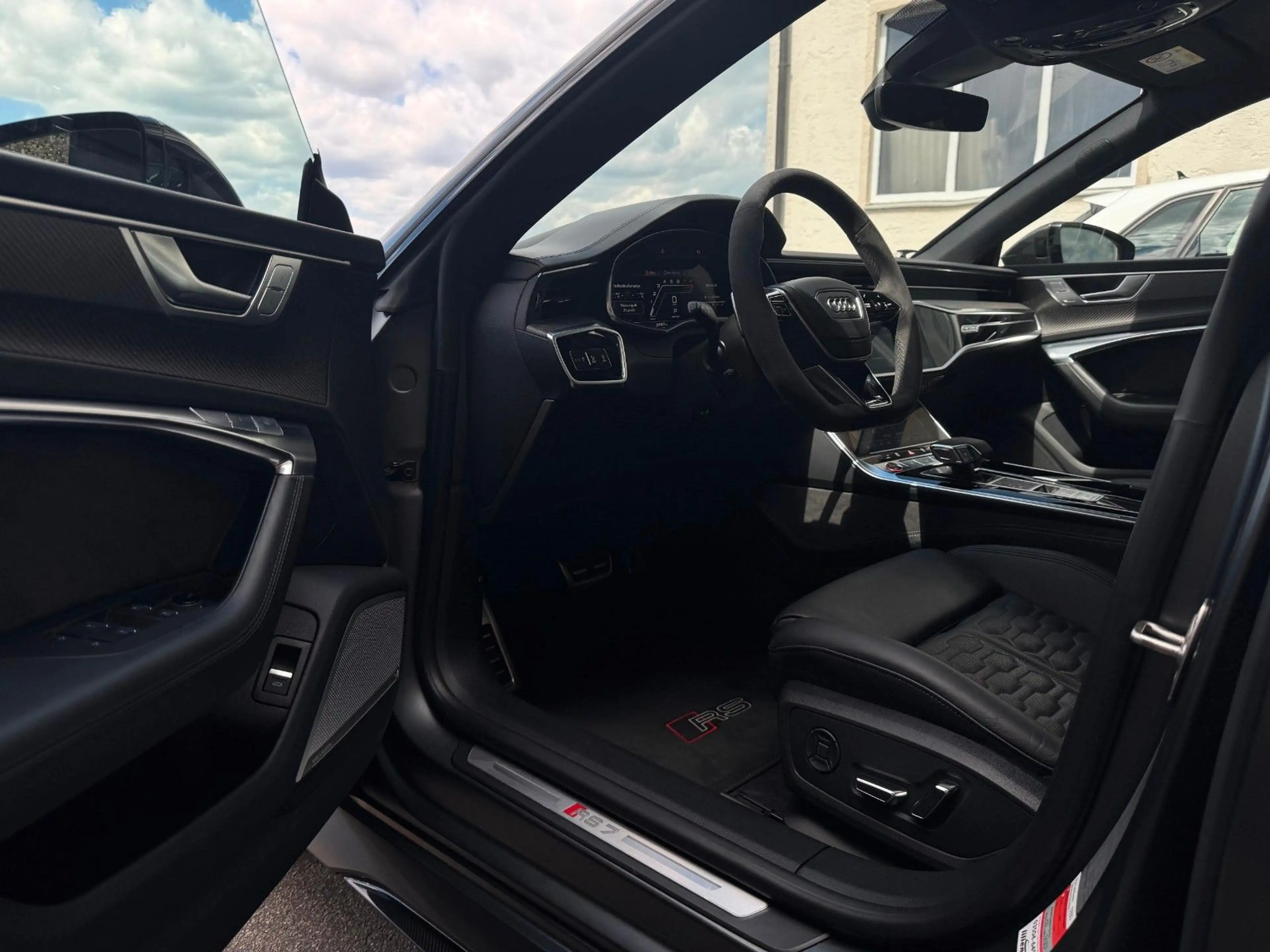 Audi RS7 B&O-ADVANCED SOFT CARBON 305kmh KERAMIK PANO — photo 11