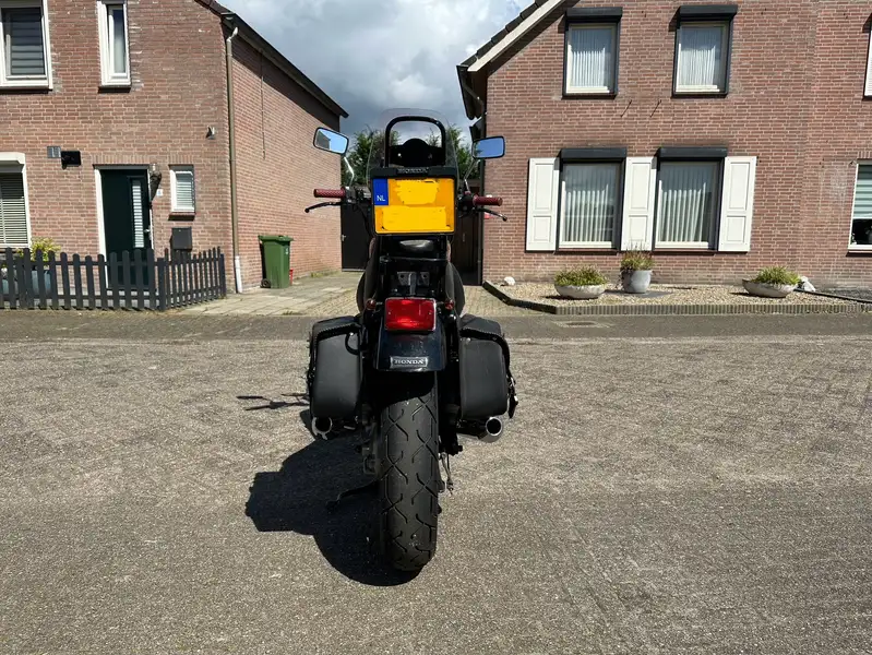 Honda VF 750 - foto 6