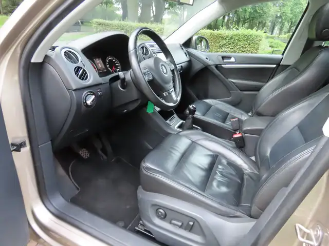 Volkswagen Tiguan view 8