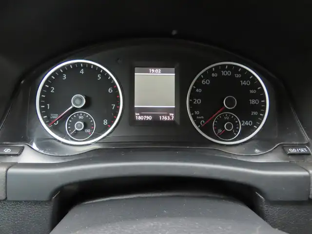 Volkswagen Tiguan view 11