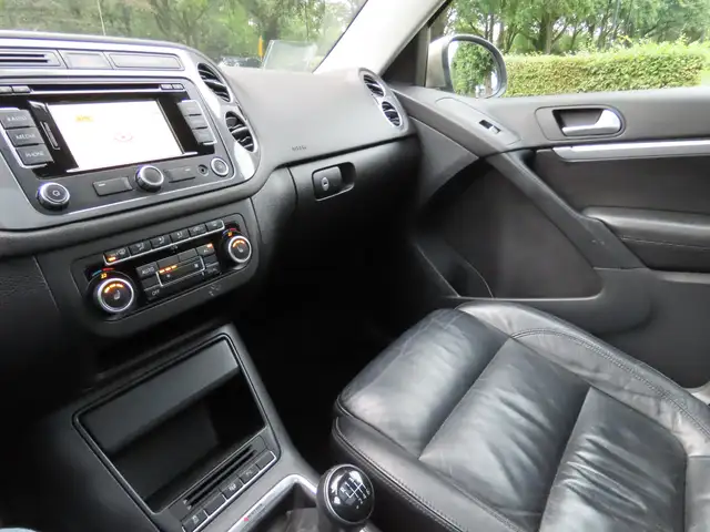 Volkswagen Tiguan view 18