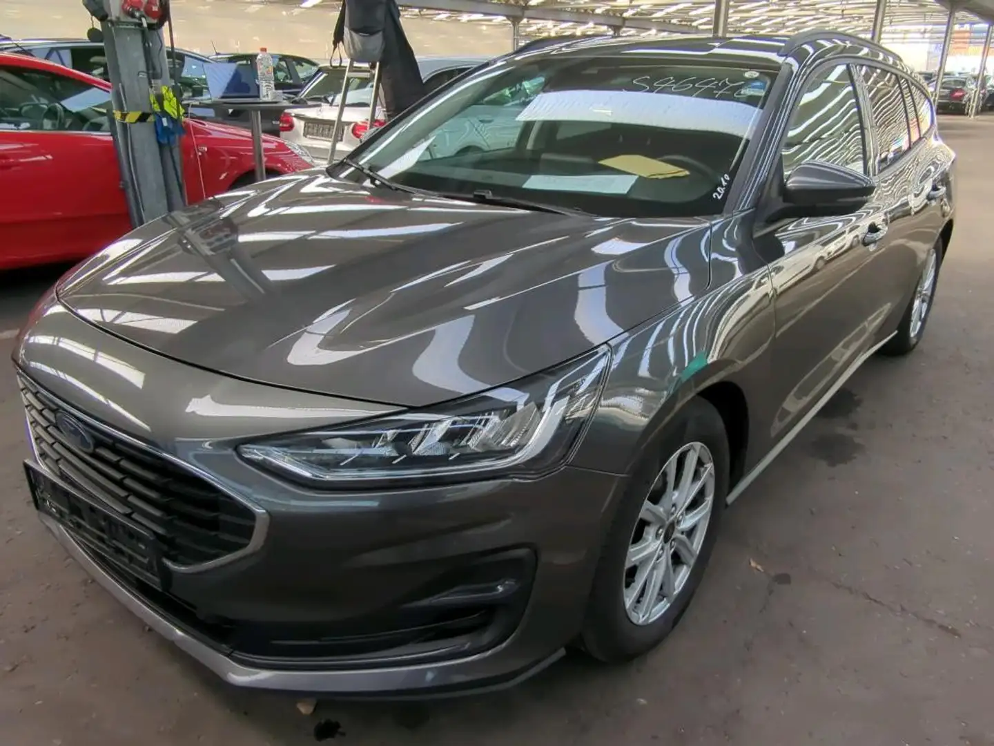 Ford Focus 1.5 EB TDCi LED*CARPLAY*LANE*AHK*TEMP Grijs - 1