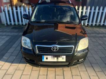 Cross Sport 2.2 D-4D 177