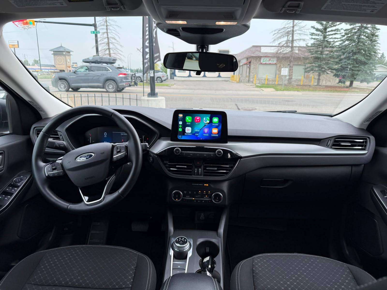 2025 Ford Escape — view 9