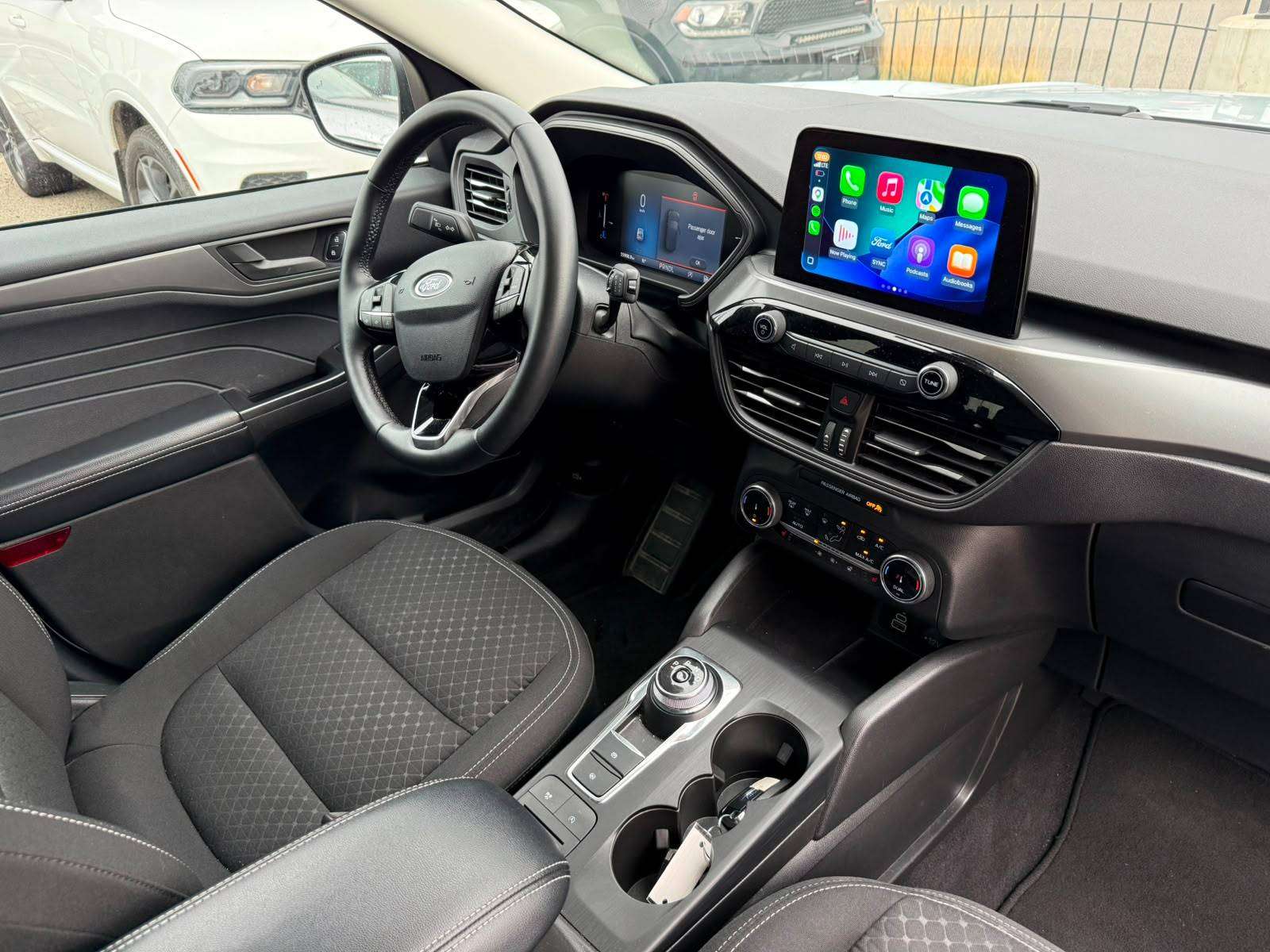 2025 Ford Escape — view 7
