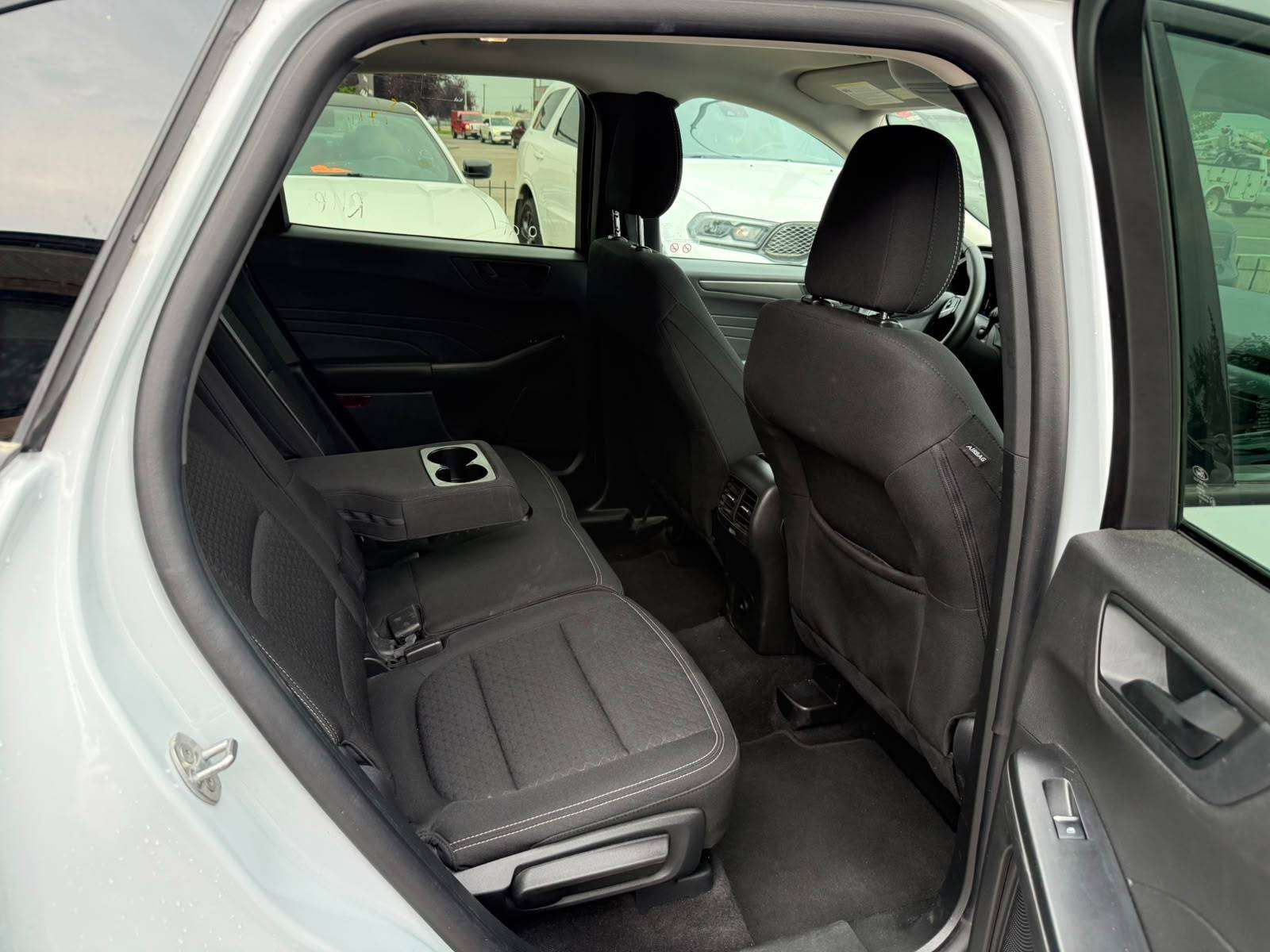2025 Ford Escape — view 12