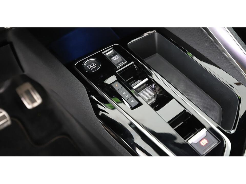 Peugeot 5008 1.2 136 GT Aut 7-SITZER LED SKY AHK RADAR — photo 19
